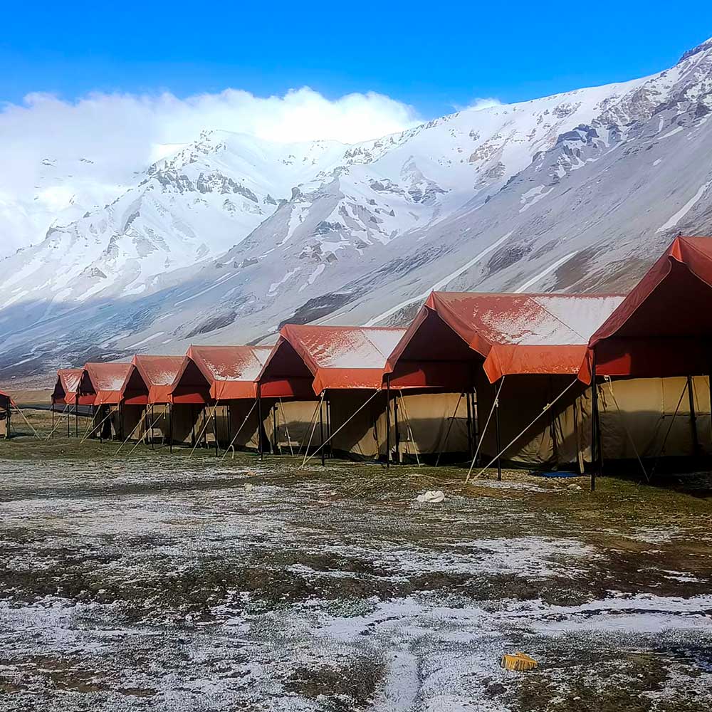The Yunam Adventure team at Sarchu